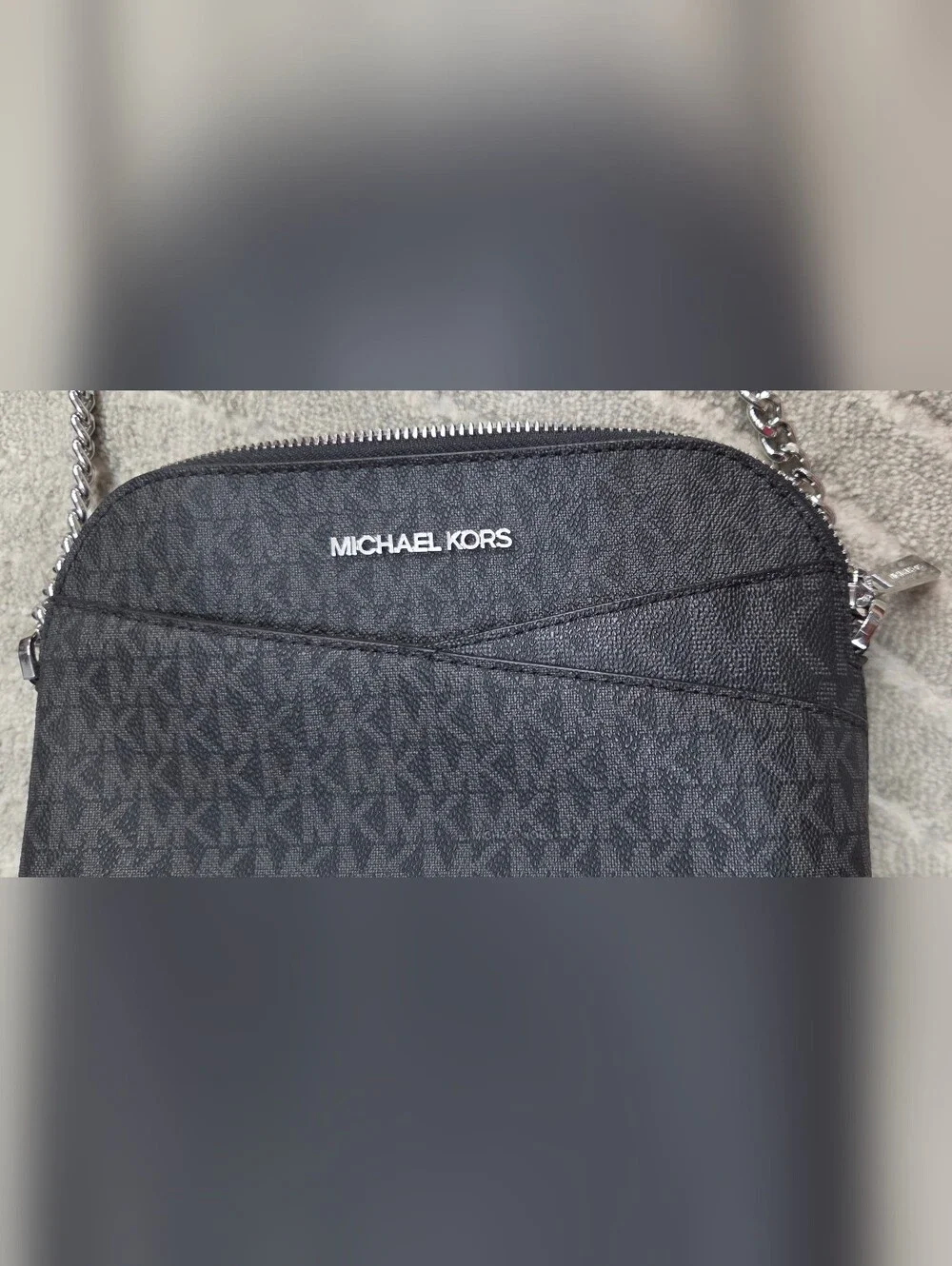Michael Kors Jet Set Medium Crossbody Leather Handbag